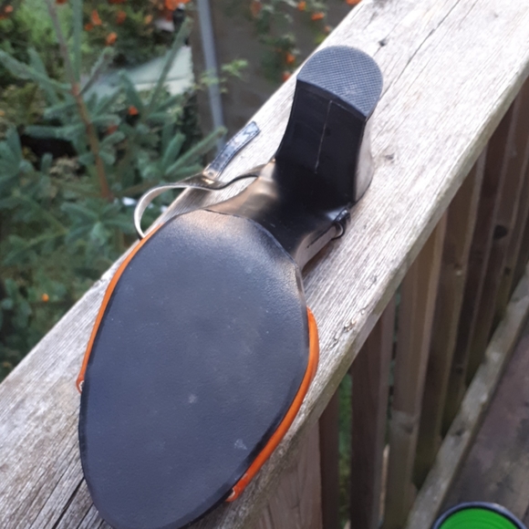 Carroll Reed sandals - Picture 3 of 3